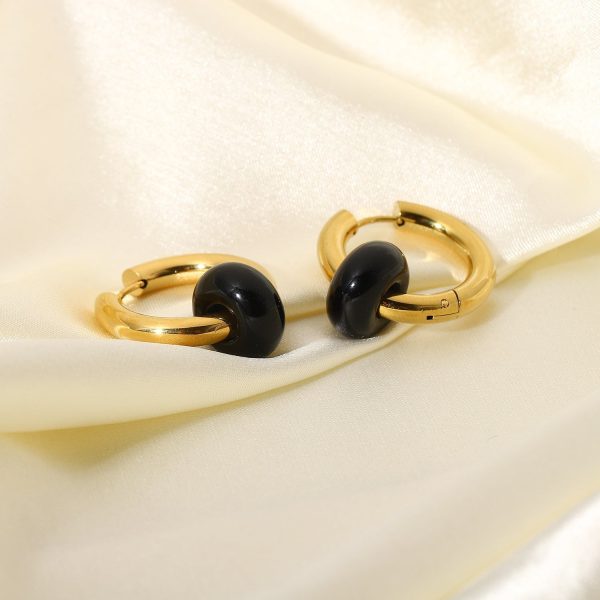 Hitam - Image 3